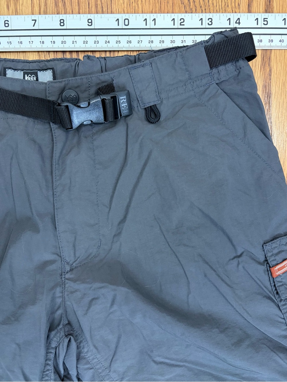 REI Cargo Convertible UPF 50+ Nylon Hiking Pants (8P) - Picture 4 of 10